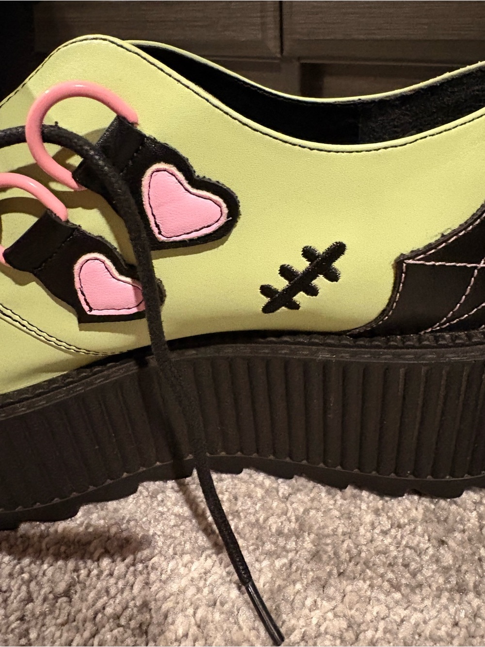 YRU Shoes x Hello Kitty Super Kreep Frankie Creepers - Picture 10 of 11